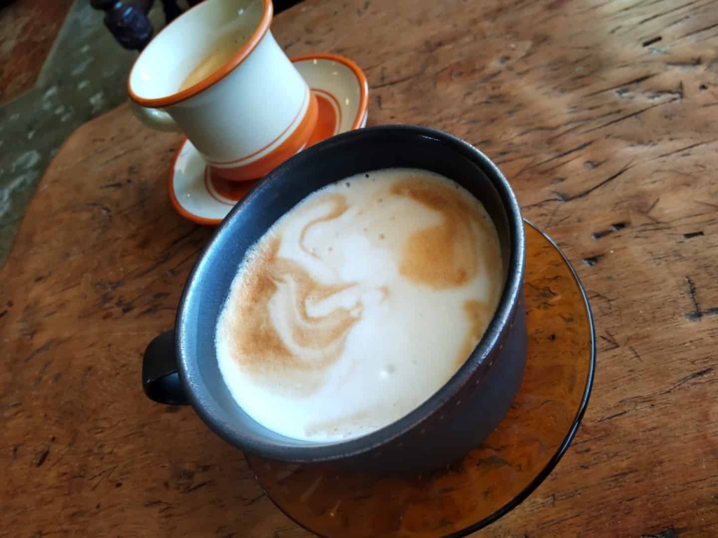 ふわふわのカフェラテの画像