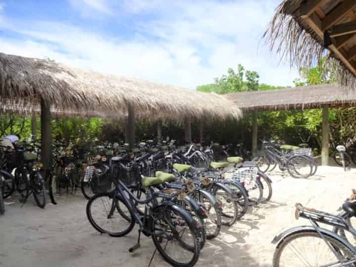 自転車置き場の画像